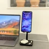 Kép 6/6 - Kikkerland US216-BK fekete asztali telefontartó állvány