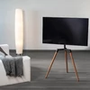 Kép 5/5 - Hama 118091 65"-ig 400×400 diófa TV tartó állvány fa lábakkal