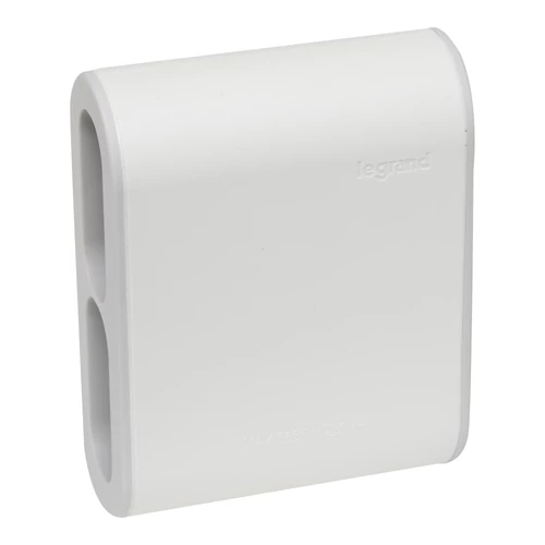 Legrand 049400 4-es 2P elosztódugó, 6A, fehér
