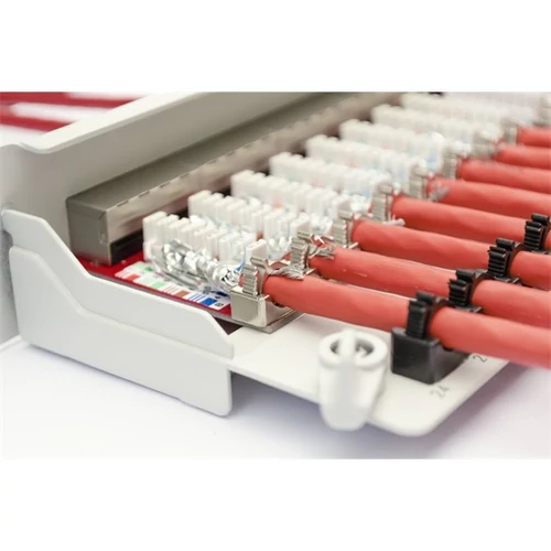 DIGITUS CAT6A 24port 19