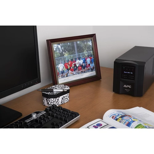APC SMART 750VA LCD szünetmentes tápegység
